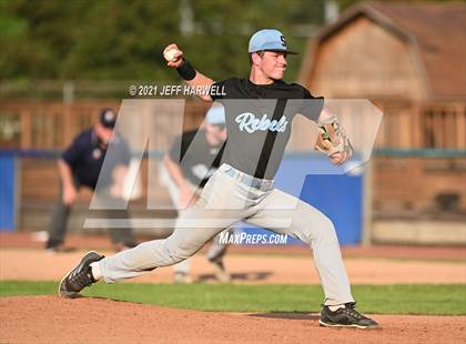 Thumbnail 3 in Mayfield vs. South (OHSAA D1 District Semifinal) photogallery.