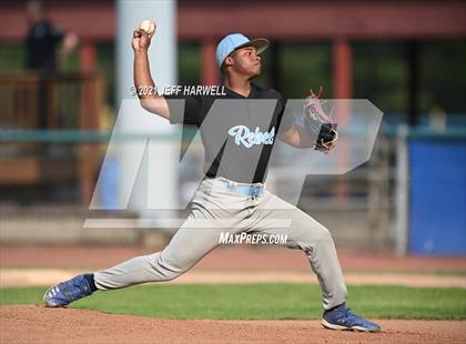 Thumbnail 3 in Mayfield vs. South (OHSAA D1 District Semifinal) photogallery.