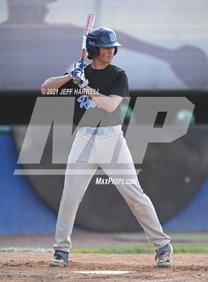 Thumbnail 2 in Mayfield vs. South (OHSAA D1 District Semifinal) photogallery.