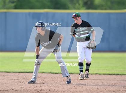 Thumbnail 2 in Mayfield vs. South (OHSAA D1 District Semifinal) photogallery.