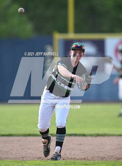 Thumbnail 2 in Mayfield vs. South (OHSAA D1 District Semifinal) photogallery.