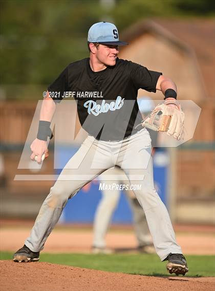 Thumbnail 2 in Mayfield vs. South (OHSAA D1 District Semifinal) photogallery.