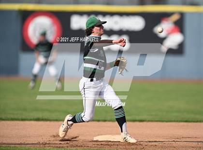 Thumbnail 3 in Mayfield vs. South (OHSAA D1 District Semifinal) photogallery.