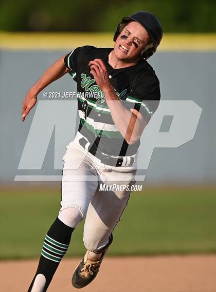Thumbnail 2 in Mayfield vs. South (OHSAA D1 District Semifinal) photogallery.