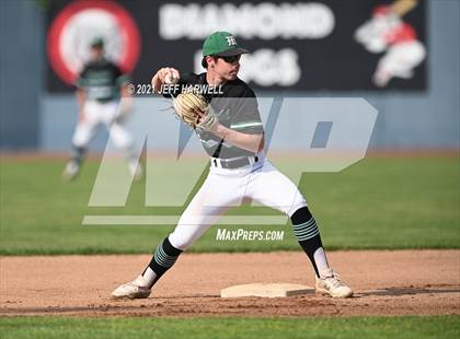 Thumbnail 1 in Mayfield vs. South (OHSAA D1 District Semifinal) photogallery.