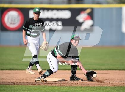 Thumbnail 1 in Mayfield vs. South (OHSAA D1 District Semifinal) photogallery.