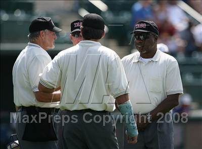 Thumbnail 3 in Georgetown vs. Plano West (Texas 5A Regional Final - Game 2) photogallery.