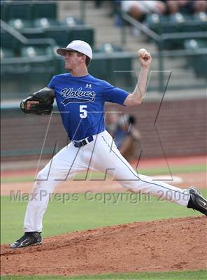 Thumbnail 1 in Georgetown vs. Plano West (Texas 5A Regional Final - Game 2) photogallery.