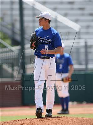 Thumbnail 3 in Georgetown vs. Plano West (Texas 5A Regional Final - Game 2) photogallery.
