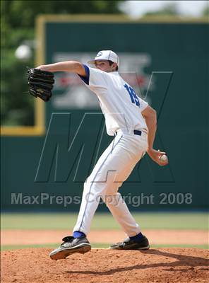 Thumbnail 1 in Georgetown vs. Plano West (Texas 5A Regional Final - Game 2) photogallery.