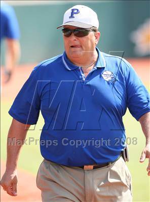 Thumbnail 2 in Georgetown vs. Plano West (Texas 5A Regional Final - Game 2) photogallery.