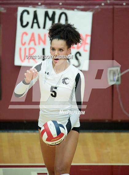Thumbnail 1 in Guyer vs. Martin (UIL 6A Area Playoffs) photogallery.