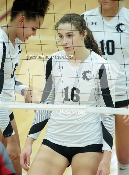 Thumbnail 2 in Guyer vs. Martin (UIL 6A Area Playoffs) photogallery.