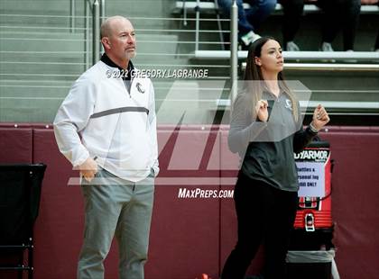 Thumbnail 2 in Guyer vs. Martin (UIL 6A Area Playoffs) photogallery.