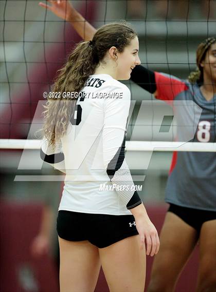Thumbnail 1 in Guyer vs. Martin (UIL 6A Area Playoffs) photogallery.