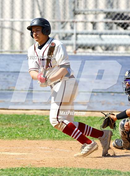 Thumbnail 2 in Paramount vs. Lynwood photogallery.