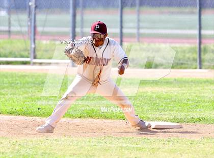 Thumbnail 1 in Paramount vs. Lynwood photogallery.