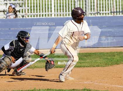 Thumbnail 3 in Paramount vs. Lynwood photogallery.