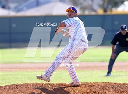Thumbnail 3 in Paramount vs. Lynwood photogallery.