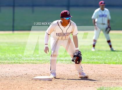Thumbnail 2 in Paramount vs. Lynwood photogallery.