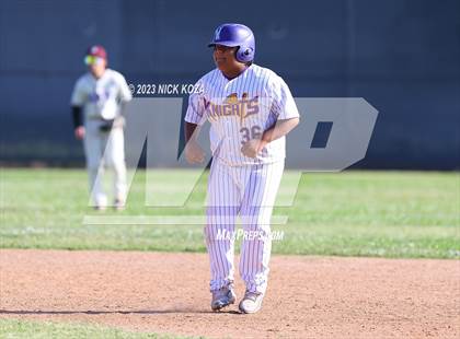 Thumbnail 1 in Paramount vs. Lynwood photogallery.