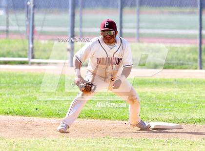 Thumbnail 2 in Paramount vs. Lynwood photogallery.