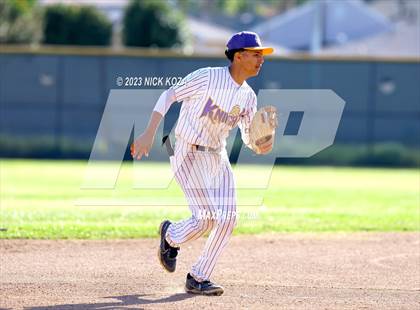 Thumbnail 2 in Paramount vs. Lynwood photogallery.