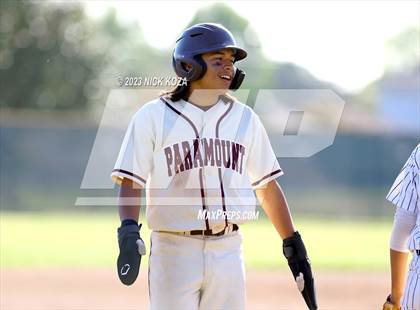 Thumbnail 2 in Paramount vs. Lynwood photogallery.