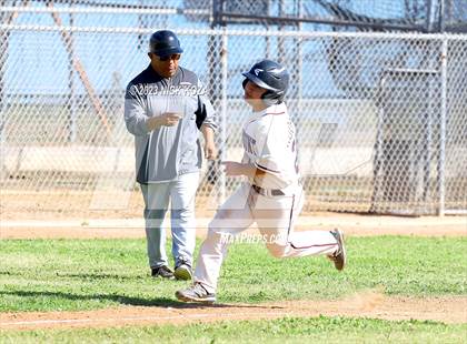 Thumbnail 2 in Paramount vs. Lynwood photogallery.