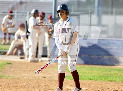 Thumbnail 1 in Paramount vs. Lynwood photogallery.