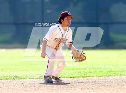 Thumbnail 1 in Paramount vs. Lynwood photogallery.