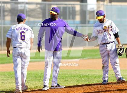Thumbnail 1 in Paramount vs. Lynwood photogallery.