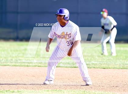Thumbnail 3 in Paramount vs. Lynwood photogallery.