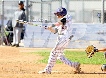 Thumbnail 1 in Paramount vs. Lynwood photogallery.