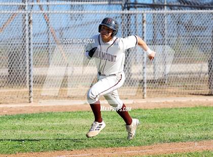 Thumbnail 2 in Paramount vs. Lynwood photogallery.