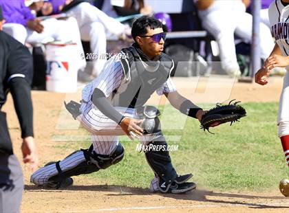 Thumbnail 3 in Paramount vs. Lynwood photogallery.