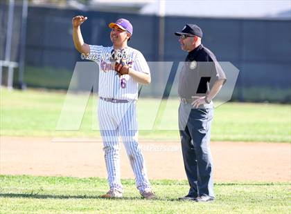 Thumbnail 1 in Paramount vs. Lynwood photogallery.