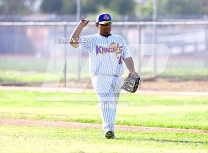 Thumbnail 3 in Paramount vs. Lynwood photogallery.
