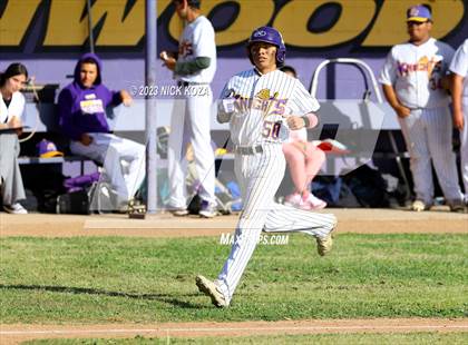 Thumbnail 3 in Paramount vs. Lynwood photogallery.