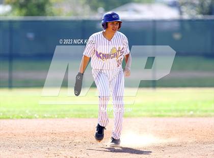Thumbnail 1 in Paramount vs. Lynwood photogallery.