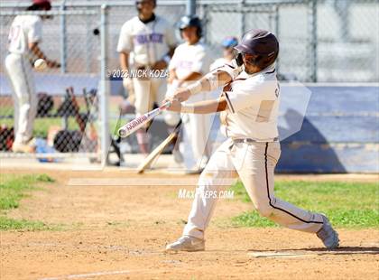 Thumbnail 1 in Paramount vs. Lynwood photogallery.