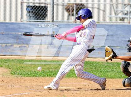 Thumbnail 1 in Paramount vs. Lynwood photogallery.