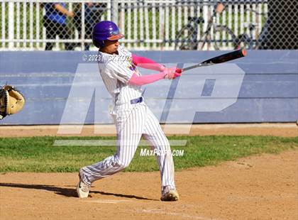 Thumbnail 2 in Paramount vs. Lynwood photogallery.