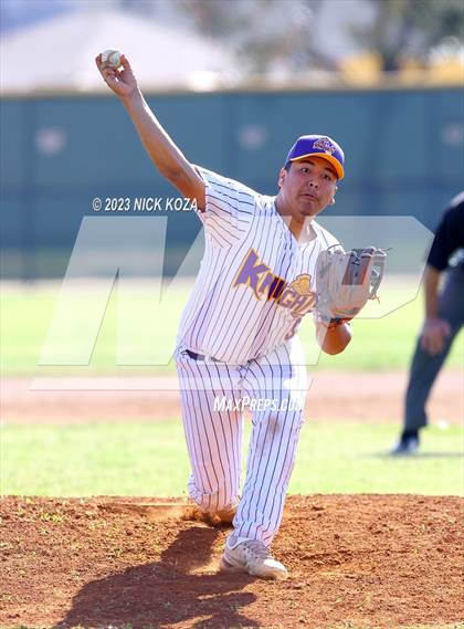 Thumbnail 1 in Paramount vs. Lynwood photogallery.
