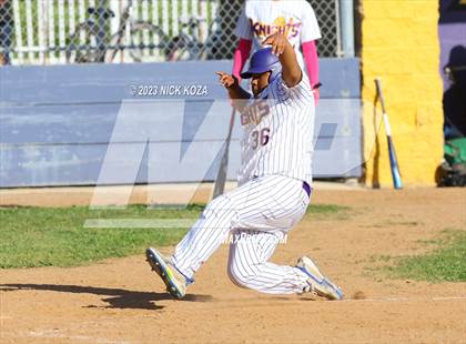 Thumbnail 1 in Paramount vs. Lynwood photogallery.