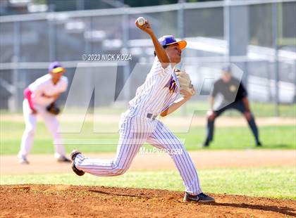 Thumbnail 3 in Paramount vs. Lynwood photogallery.