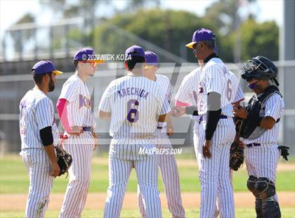 Thumbnail 2 in Paramount vs. Lynwood photogallery.