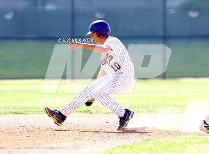 Thumbnail 3 in Paramount vs. Lynwood photogallery.