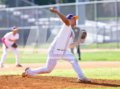 Thumbnail 1 in Paramount vs. Lynwood photogallery.
