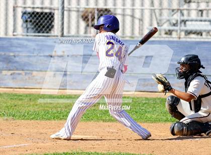 Thumbnail 3 in Paramount vs. Lynwood photogallery.